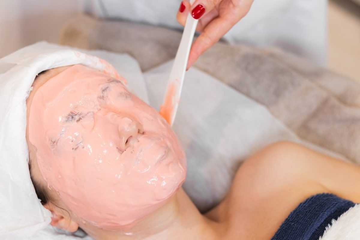 peeling-visage-bienfaits-precautions
